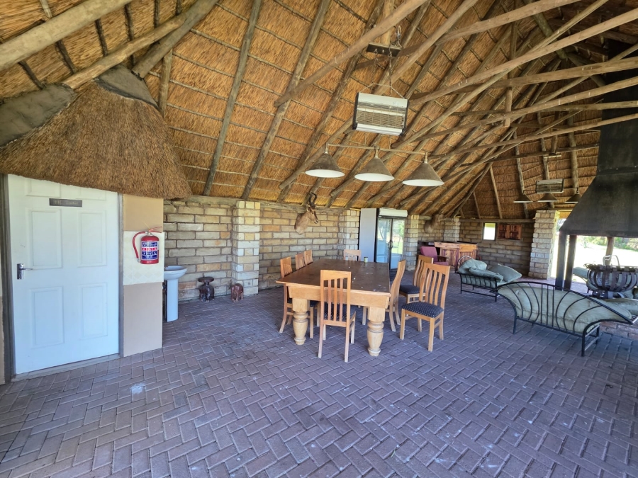 38 Bedroom Property for Sale in Paul Roux Free State